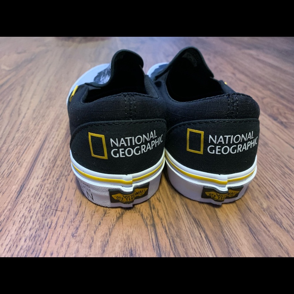 National Geographic Vans slip on